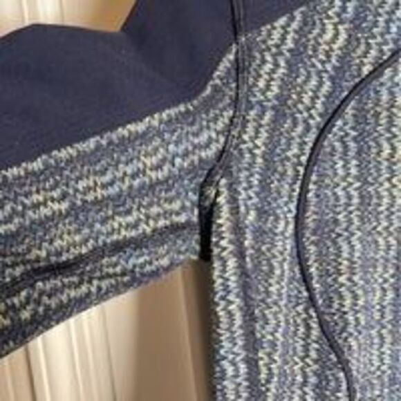 EUC Lululemon Nice Asana Jacket Ziqgy Wee August Inkwell / Inkwell Navy $118 2 - Picture 10 of 12